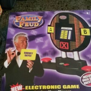 Fanily Fued Electronic Game with Lights and Sounds